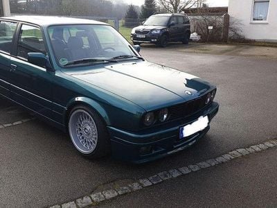 Gebraucht BMW 325 Performance 170 PS (125 kW) 1990 Grün Limousine