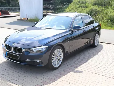 Gebraucht BMW 316 Luxury Line 136 PS (100 kW) 2012 Blau Limousine