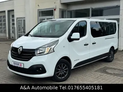 Gebraucht Renault Trafic Expression 145 PS (106 kW) 2017 Weiß Van / Kleinbus