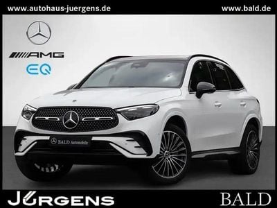 Używany Mercedes GLC300e AMG line 333 KM (244 kW) 2025 Biały SUV