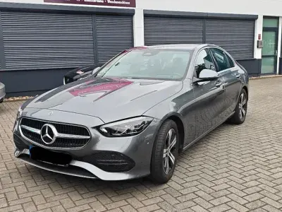Gebraucht Mercedes C220 Avantgarde 197 PS (144 kW) 2023 Grau Limousine