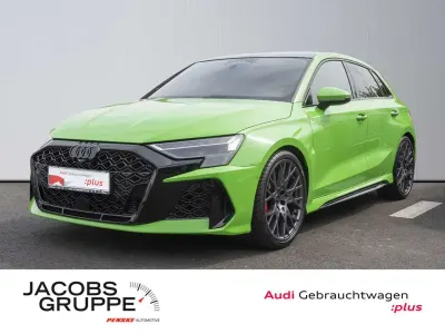 Gebraucht Audi RS3 Sport 400 PS (294 kW) 2026 Kyalamigruen Limousine