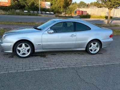 Gebraucht Mercedes 320 218 PS (160 kW) 2001 Silber Coupé