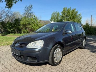 Usata VW Golf IV Trendline 102 CV (75 kW) 2005 Blu Berlina