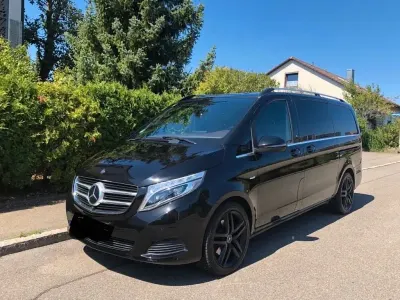 Używany Mercedes V250 Avantgarde Edition 190 KM (139 kW) 2016 Czarny Minivan