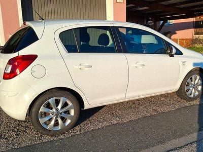 Gebraucht Opel Corsa Active 101 PS (74 kW) 2013 Weiß Kleinwagen