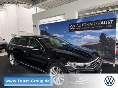 Używany VW Passat Elegance 150 KM (110 kW) 2023 Czarny Kombi