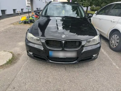 Gebraucht BMW 318 143 PS (105 kW) 2010 Schwarz Kombi