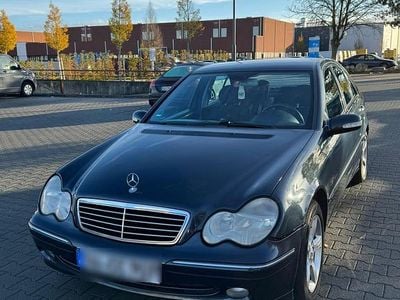 Mercedes C270