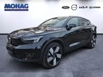 Begagnad Volvo C40 Ultimate 300 kW (408 HK) 2022 Svart SUV