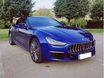 Gebraucht Maserati Ghibli GranLusso 275 PS (202 kW) 2019 Blau Limousine