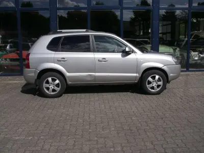 Gebraucht Hyundai Tucson GLS 141 PS (103 kW) 2006 Warm silver SUV
