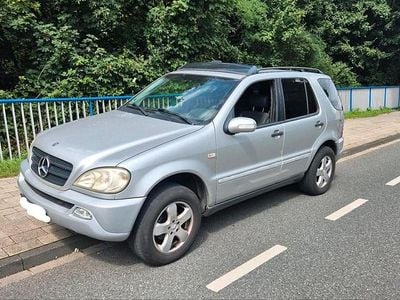 Mercedes ML320