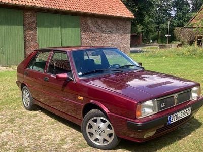 Gebraucht Lancia Delta 75 PS (55 kW) 1992 Rot Kleinwagen