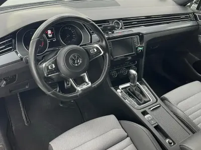 Usata VW Passat R-line 150 CV (110 kW) 2016 Nero Berlina