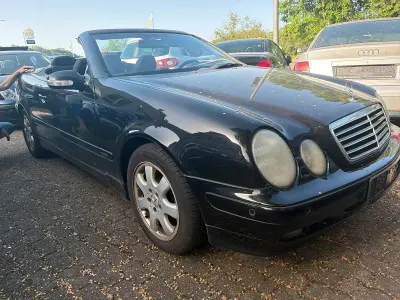 Gebraucht Mercedes CLK200 163 PS (119 kW) 2002 Schwarz Cabrio