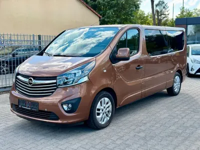 Gebraucht Opel Vivaro 125 PS (91 kW) 2016 Braun Van / Kleinbus