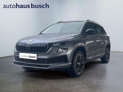 Neu Skoda Karoq SportLine 150 PS (110 kW) 2026 Grau SUV