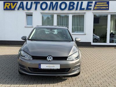 Gebraucht VW Golf VII Trendline 105 PS (77 kW) 2015 Grau Limousine