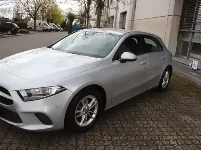 Gebraucht Mercedes A200 163 PS (119 kW) 2018 Silber Limousine