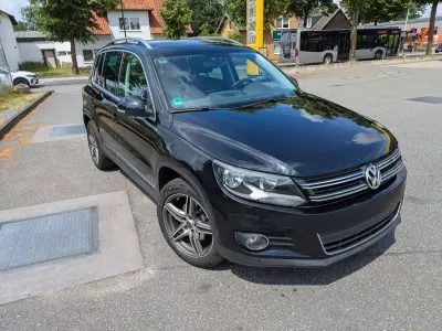 Gebraucht VW Tiguan Cup 160 PS (117 kW) 2014 Schwarz SUV
