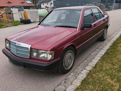 Usata Mercedes 190 160 CV (117 kW) 1990 Rosso Berlina
