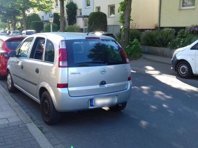 gebraucht Opel Meriva 1,6 Klima Gebraucht und gut aber Pflegebedürftig