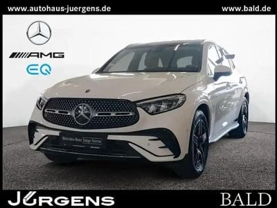 Gebraucht Mercedes GLC300 AMG 269 PS (197 kW) 2024 Weiss polarweiß SUV