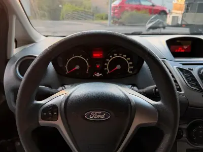 Gebraucht Ford Fiesta 60 PS (44 kW) 2009 Schwarz Kleinwagen