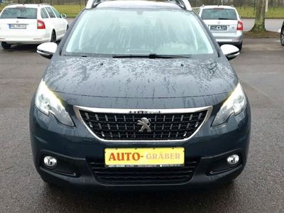 Grau Gebraucht 2018 Peugeot 2008 Style SUV | 9.450 € (Fairer Preis)