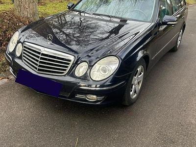 Mercedes E280
