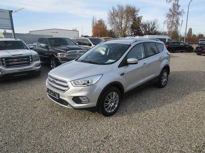 Silber Gebraucht 2018 Ford Kuga Cool & Connect SUV | 10.199 € (Guter Preis)