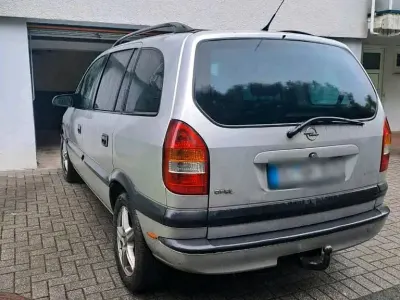 Gebraucht Opel Zafira 125 PS (91 kW) 2002 Grün Van / Kleinbus