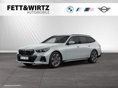 Brooklyn grau metallic Gebraucht 2024 BMW i5 M Sport Kombi | 58.781 € (Guter Preis)