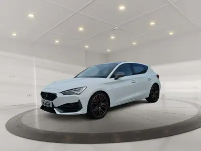 Gebraucht Cupra Leon VZ 300 PS (220 kW) 2024 ´nevada´ weiss Limousine