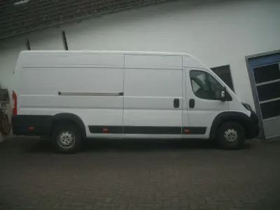 Gebraucht Peugeot Boxer Premium 140 PS (102 kW) 2021 Weiß Van