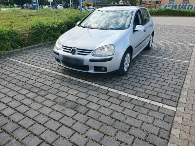Gebraucht VW Golf V 115 PS (84 kW) 2004 Silber Kleinwagen