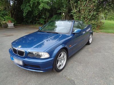 Blau Gebraucht 2002 BMW 318 Cabriolet Cabrio | 4.999 € (Fairer Preis)