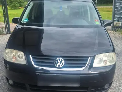 Gebraucht VW Touran 116 PS (85 kW) 2003 Schwarz Van / Kleinbus