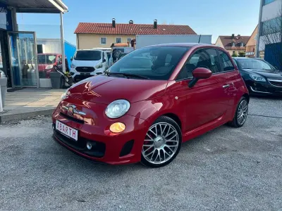 Używany Abarth 595 Custom 140 KM (102 kW) 2015 Czerwony