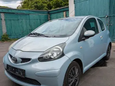 Gebraucht Toyota Aygo 68 PS (50 kW) 2007 Blau Kleinwagen