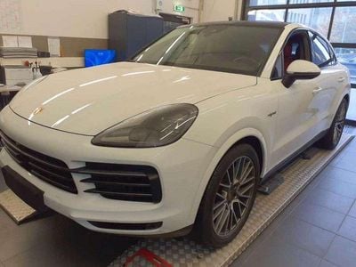 Porsche Cayenne E-Hybrid Coupe