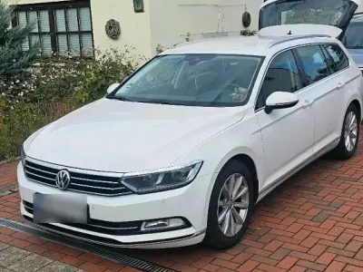 Gebraucht VW Passat 150 PS (110 kW) 2018 Weiß Kombi