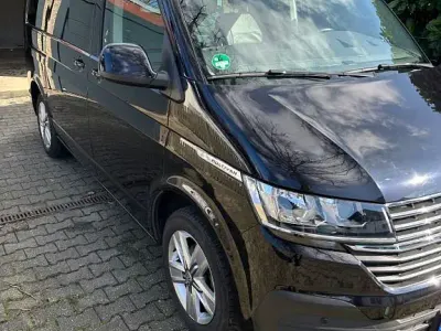 Gebraucht VW Multivan Comfortline 150 PS (110 kW) 2021 Schwarz Van / Kleinbus