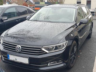 Gebraucht VW Passat Comfortline 150 PS (110 kW) 2018 Schwarz Kombi
