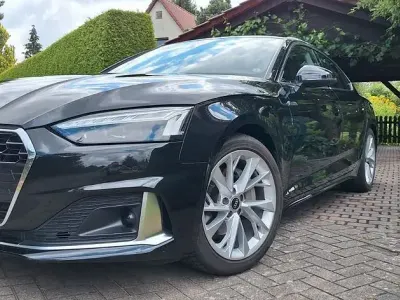Gebraucht Audi A5 Sportback Advanced 204 PS (150 kW) 2022 Schwarz Kleinwagen