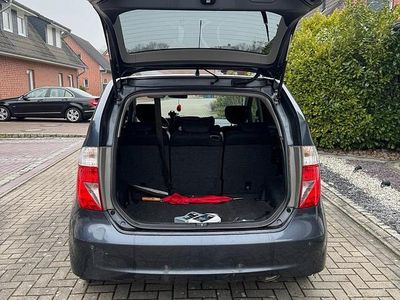 Honda FR-V