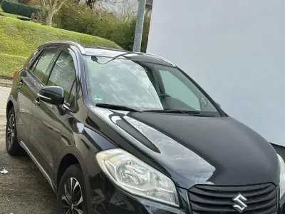 Second-hand Suzuki SX4 2014 Negru Break