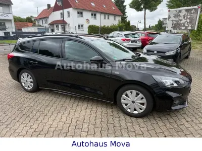 Gebraucht Ford Focus ST-Line X 120 PS (88 kW) 2021 Schwarz Limousine