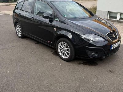 Schwarz Gebraucht 2011 Seat Altea XL Van / Kleinbus | 5.900 € (Teuer)